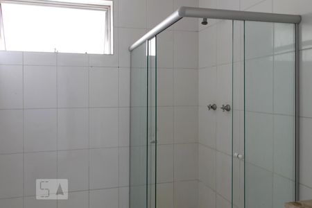 Apartamento à venda com 280m², 5 quartos e 2 vagas Apartamento à venda com 280m², 5 quartos e 2 vagasBanheiro da suíte 1