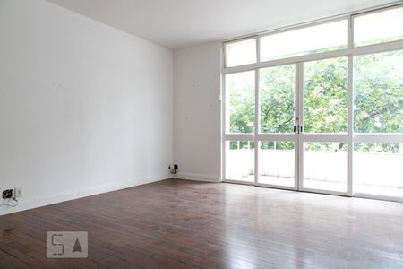Apartamento à venda com 280m², 5 quartos e 2 vagas Apartamento à venda com 280m², 5 quartos e 2 vagasQuarto