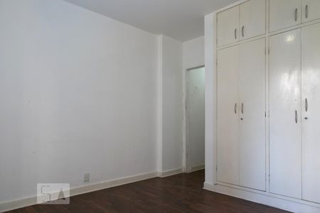 Apartamento à venda com 280m², 5 quartos e 2 vagas Apartamento à venda com 280m², 5 quartos e 2 vagasSuíte 4