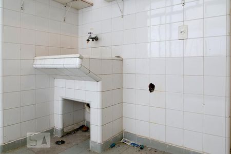 Apartamento à venda com 280m², 5 quartos e 2 vagas Apartamento à venda com 280m², 5 quartos e 2 vagasÁrea de serviço