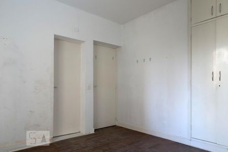 Apartamento à venda com 280m², 5 quartos e 2 vagas Apartamento à venda com 280m², 5 quartos e 2 vagasSuíte 2