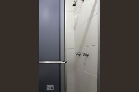 Apartamento à venda com 280m², 5 quartos e 2 vagas Apartamento à venda com 280m², 5 quartos e 2 vagasBanheiro da suíte 4