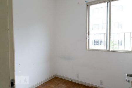 Apartamento à venda com 280m², 5 quartos e 2 vagas Apartamento à venda com 280m², 5 quartos e 2 vagasQuarto de serviço 2