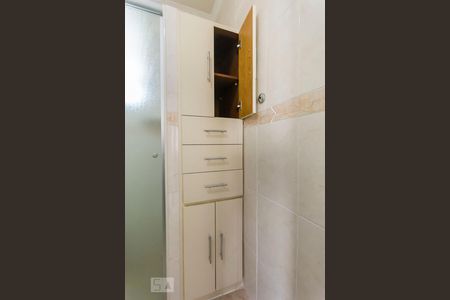 Banheiro de apartamento para alugar com 2 quartos, 67m² em Vila Romana, São Paulo