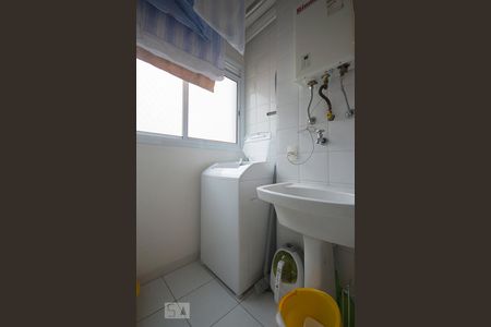 Apartamento à venda com 67m², 2 quartos e 1 vaga Apartamento à venda com 67m², 2 quartos e 1 vagaÁrea Serviço