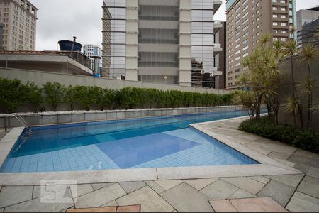 Apartamento à venda com 67m², 2 quartos e 1 vaga Apartamento à venda com 67m², 2 quartos e 1 vagaPiscina