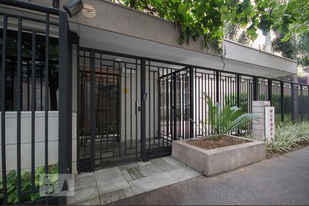 Apartamento à venda com 67m², 2 quartos e 1 vaga Apartamento à venda com 67m², 2 quartos e 1 vagaFachada