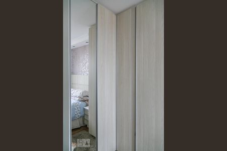 Apartamento à venda com 59m², 2 quartos e 1 vagaArmários