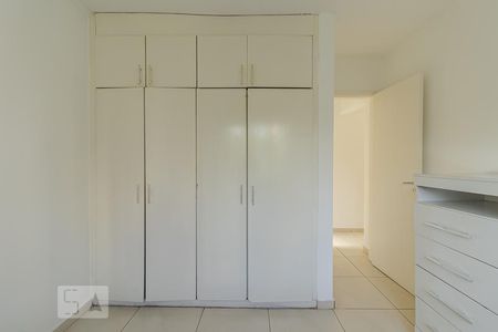 Apartamento para alugar com 90m², 3 quartos e 1 vagaQuarto 2