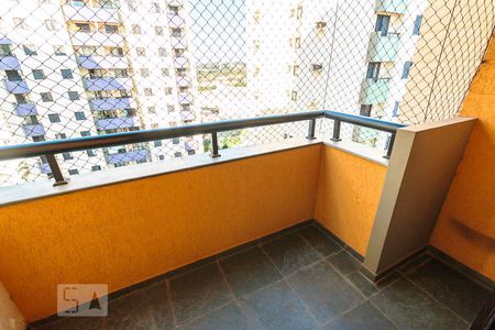 Sacada de apartamento para alugar com 3 quartos, 90m² em Vila Brandina, Campinas