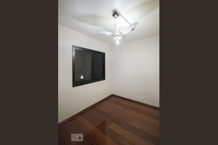 Apartamento à venda com 100m², 3 quartos e 2 vagasQuarto 02