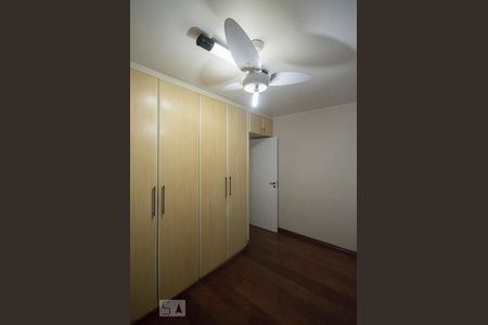 Apartamento à venda com 100m², 3 quartos e 2 vagasQuarto 02