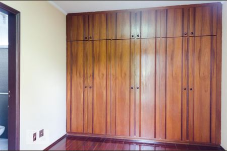 Suíte de apartamento à venda com 3 quartos, 90m² em Vila Industrial, Campinas