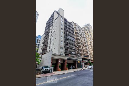 Apartamento para alugar com 41m², 1 quarto e 1 vaga Apartamento para alugar com 41m², 1 quarto e 1 vagaFachada