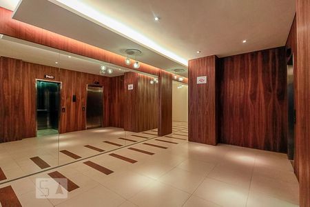 Apartamento para alugar com 41m², 1 quarto e 1 vaga Apartamento para alugar com 41m², 1 quarto e 1 vagaHall