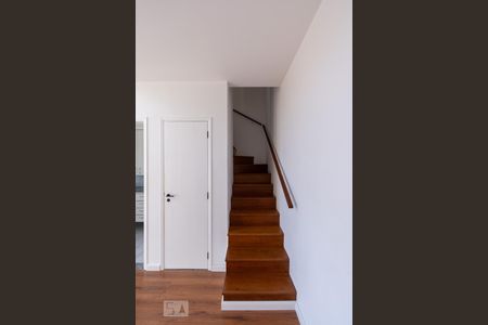 Apartamento para alugar com 45m², 1 quarto e 1 vagaEscadas para suíte