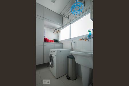 Apartamento para alugar com 101m², 2 quartos e 2 vagas Apartamento para alugar com 101m², 2 quartos e 2 vagasÁrea Serviço