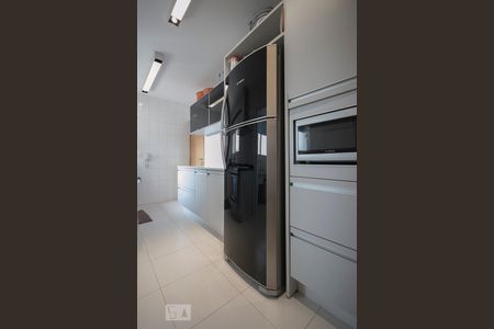 Apartamento para alugar com 101m², 2 quartos e 2 vagas Apartamento para alugar com 101m², 2 quartos e 2 vagasCozinha