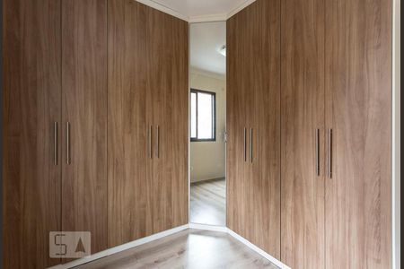 Quarto 1 de apartamento para alugar com 2 quartos, 54m² em Barra Funda, São Paulo