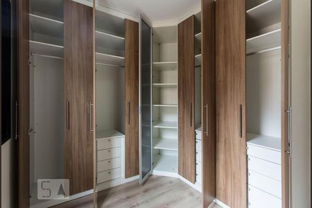 Quarto 1 de apartamento para alugar com 2 quartos, 54m² em Barra Funda, São Paulo