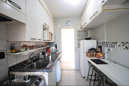 Cozinha de apartamento para alugar com 3 quartos, 165m² em Vila Suzana, São Paulo