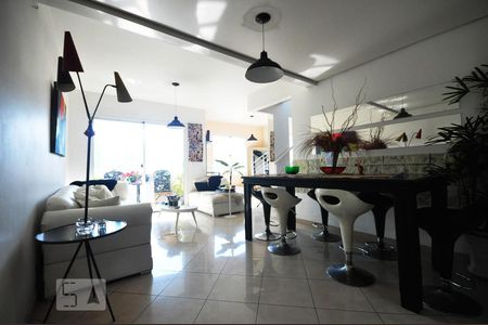 Sala de apartamento para alugar com 3 quartos, 165m² em Vila Suzana, São Paulo