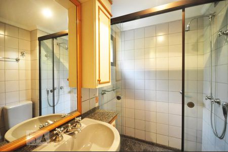 Apartamento para alugar com 210m², 4 quartos e 3 vagasSuíte 2