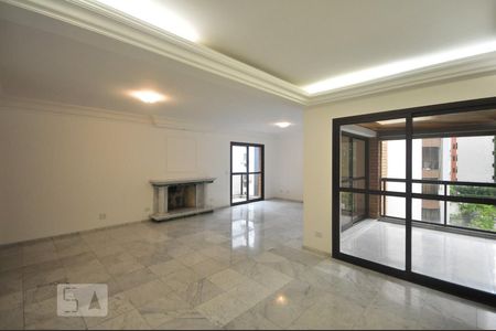 Apartamento para alugar com 210m², 4 quartos e 3 vagasSala