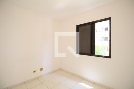 Quarto 1 de apartamento para alugar com 3 quartos, 70m² em Jardim Ampliação, São Paulo