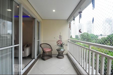 Varanda de apartamento para alugar com 3 quartos, 120m² em Lar São Paulo, São Paulo
