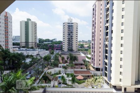 Vista da sala de apartamento para alugar com 2 quartos, 80m² em Mansões Santo Antônio, Campinas