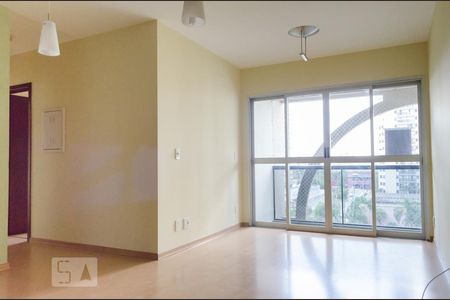 Sala de apartamento para alugar com 2 quartos, 80m² em Mansões Santo Antônio, Campinas