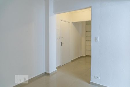 Apartamento à venda com 67m², 1 quarto e sem vaga Apartamento à venda com 67m², 1 quarto e sem vagaSala