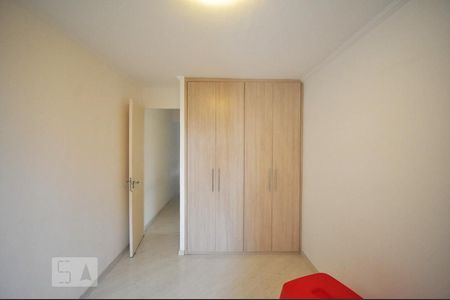 Quarto 1 de apartamento para alugar com 2 quartos, 70m² em Vila Suzana, São Paulo