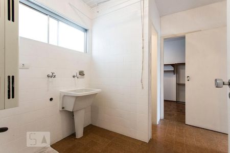 Apartamento para alugar com 115m², 3 quartos e 1 vagaÁrea de serviço