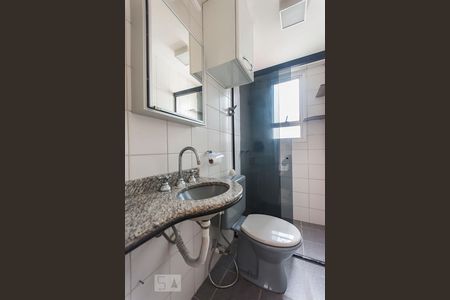 Banheiro de apartamento para alugar com 1 quarto, 45m² em Campos Elíseos, São Paulo