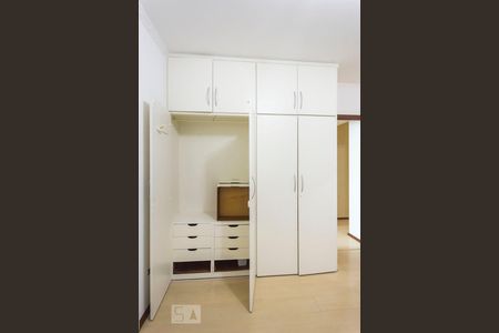 Apartamento para alugar com 68m², 2 quartos e 1 vaga Apartamento para alugar com 68m², 2 quartos e 1 vagaQuarto 02