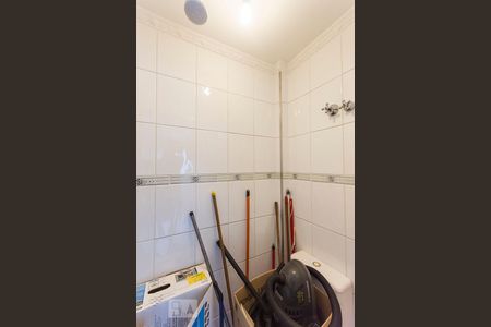 Apartamento para alugar com 68m², 2 quartos e 1 vaga Apartamento para alugar com 68m², 2 quartos e 1 vagaBanheiro de serviço