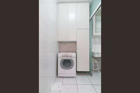 Apartamento para alugar com 70m², 2 quartos e 1 vagaÁrea de Serviço