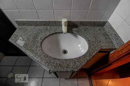 Apartamento para alugar com 80m², 3 quartos e 2 vagasBanheiro