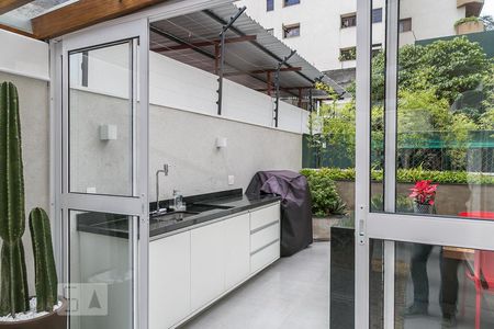 Apartamento para alugar com 135m², 2 quartos e 1 vagaSaida para quintal