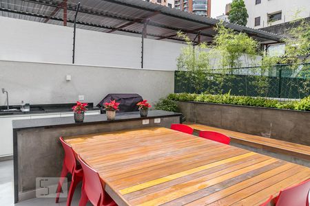 Apartamento para alugar com 135m², 2 quartos e 1 vagaQuintal