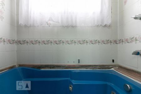 Apartamento à venda com 220m², 3 quartos e 3 vagasBanheira da Suíte 3