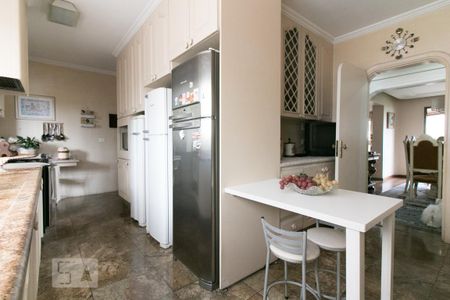 Apartamento à venda com 220m², 3 quartos e 3 vagasCozinha