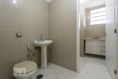 Banheiro de apartamento à venda com 3 quartos, 148m² em Granja Julieta, São Paulo