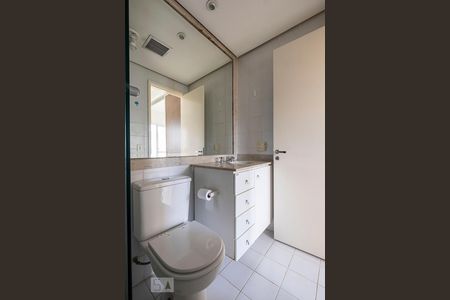 Suíte - Banheiro de apartamento à venda com 1 quarto, 40m² em Pinheiros, São Paulo