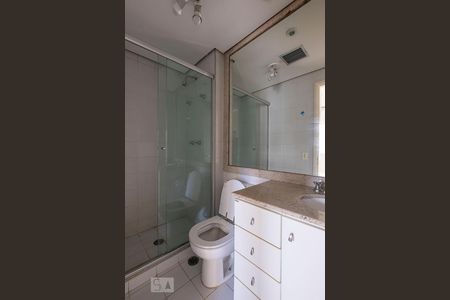 Suíte - Banheiro de apartamento à venda com 1 quarto, 40m² em Pinheiros, São Paulo