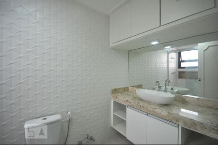 Apartamento à venda com 138m², 3 quartos e 3 vagasbanheiro suíte 3