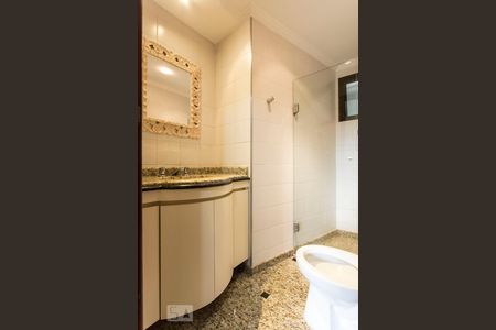 Apartamento à venda com 83m², 3 quartos e 2 vagasBanheiro