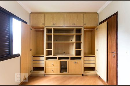 Apartamento à venda com 83m², 3 quartos e 2 vagasQuarto 2